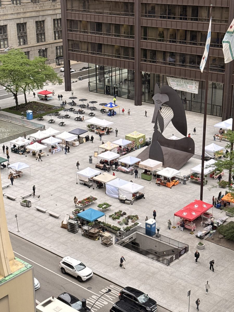 Daley Plaza and the Richard J. Daley Center in the Chicago Loop, viewed from above with the farmers market and Picasso sculpture